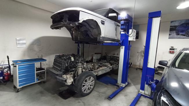 Altıparmak Otomotiv | Land Rover Servisi